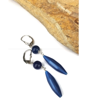 Vintage earrings in blue